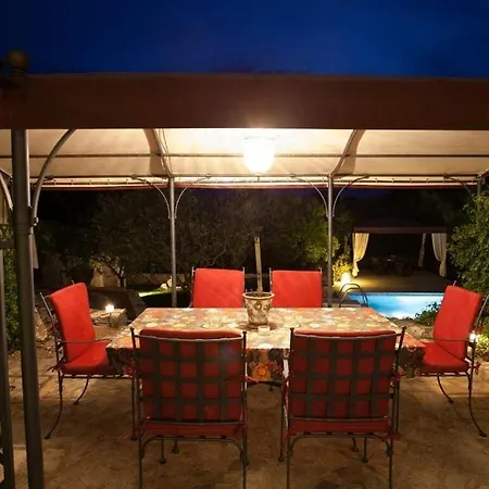 House Of Olives Comfortable Holiday home Dobrinj